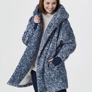 G.I.L.I. Cloud jacket with hood